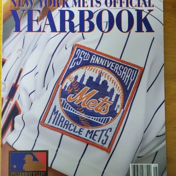 LOT OF 5 NEW YORK METS BASEBALL YEARBOOKS 1993-94 2000-07-08 - Picture 3 of 6